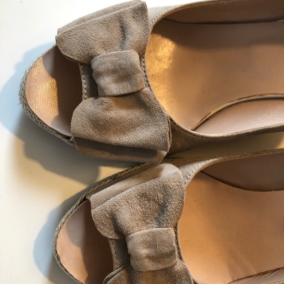 Suede bow wedge shoe - Picture 5 of 6